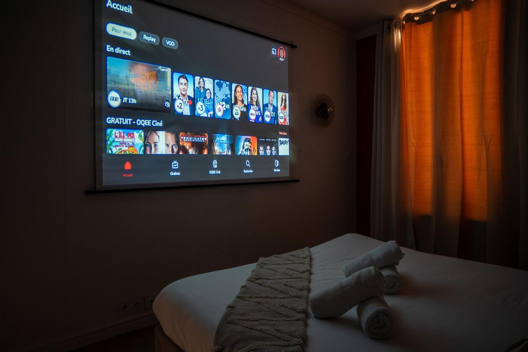 Hypercentre- Confort Premium - Home Cinema - Parking Facile Troyes Luaran gambar